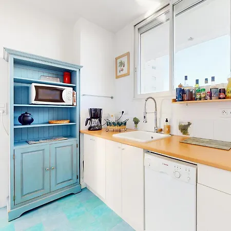 Amazing In With Kitchen
