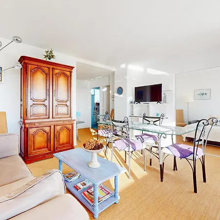 Apartment Amazing In With Kitchen