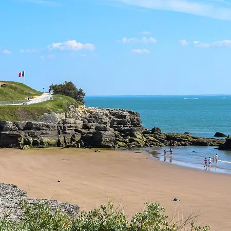 2 Bedroom Stunning In Lejlighed Royan
