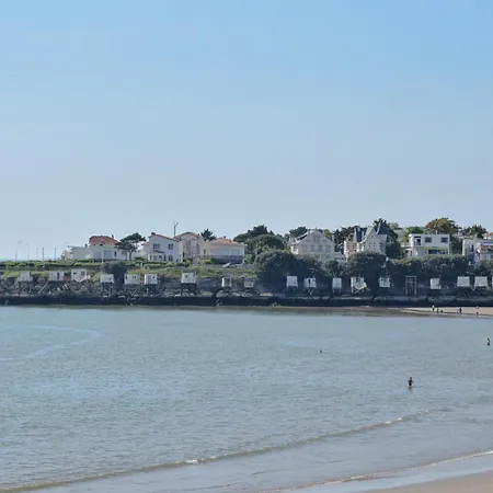 Amazing In With Kitchen Apartment Royan