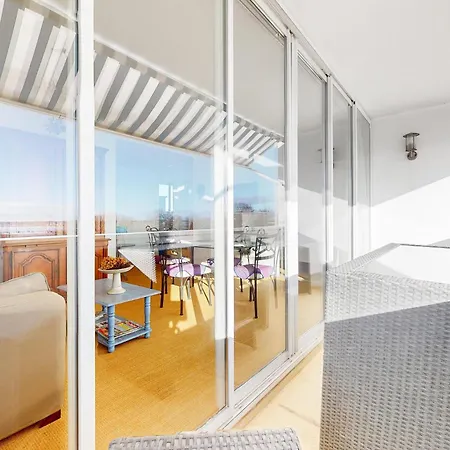 2 Bedroom In * Royan