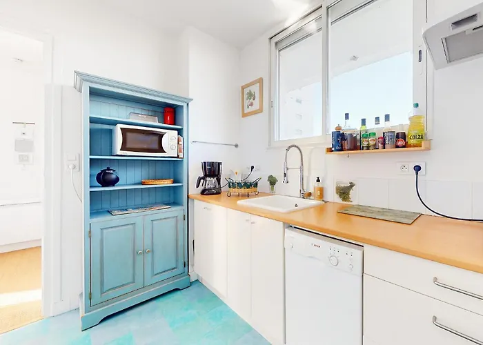 2 Bedroom Awesome In