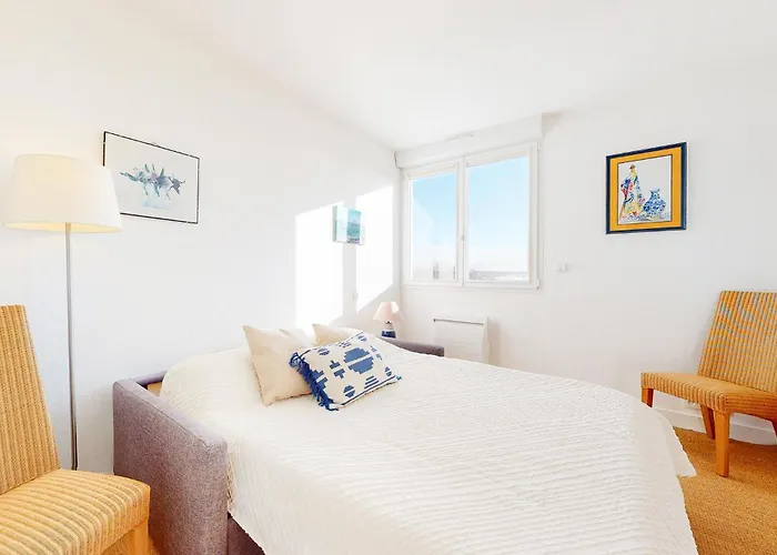 Apartment 2 Bedroom Awesome In Royan