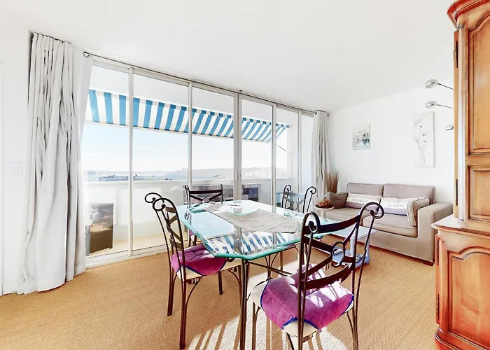 Apartment 2 Bedroom Awesome In