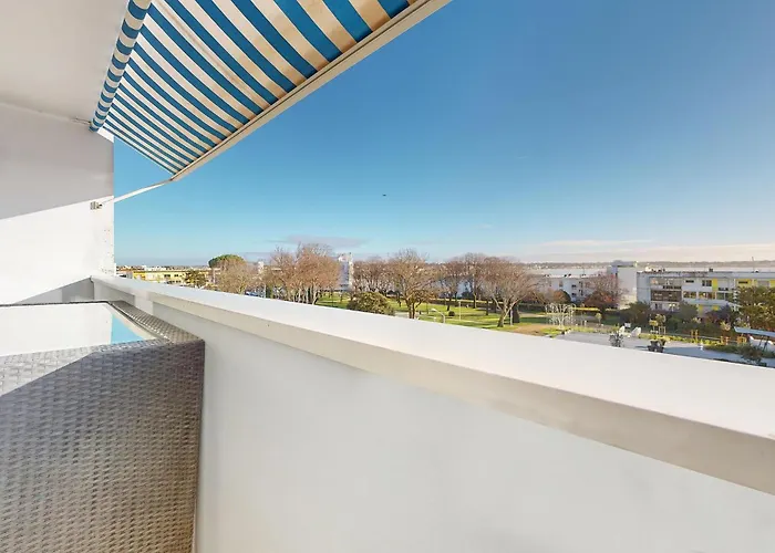 Apartment 2 Bedroom Awesome In Royan